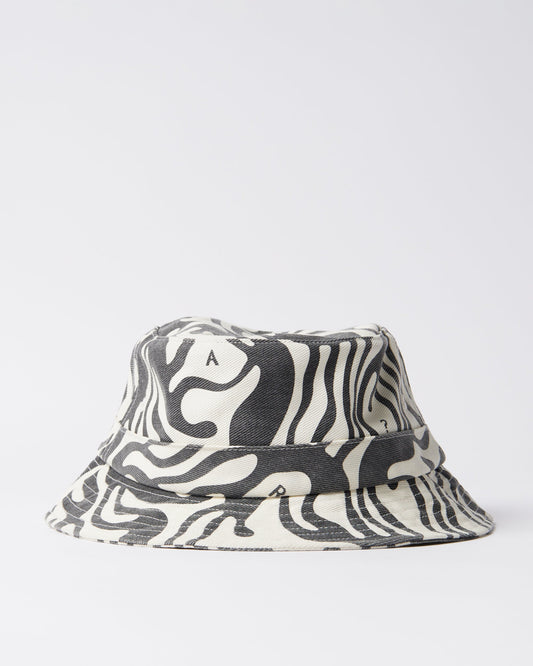 Blobbed bucket hat