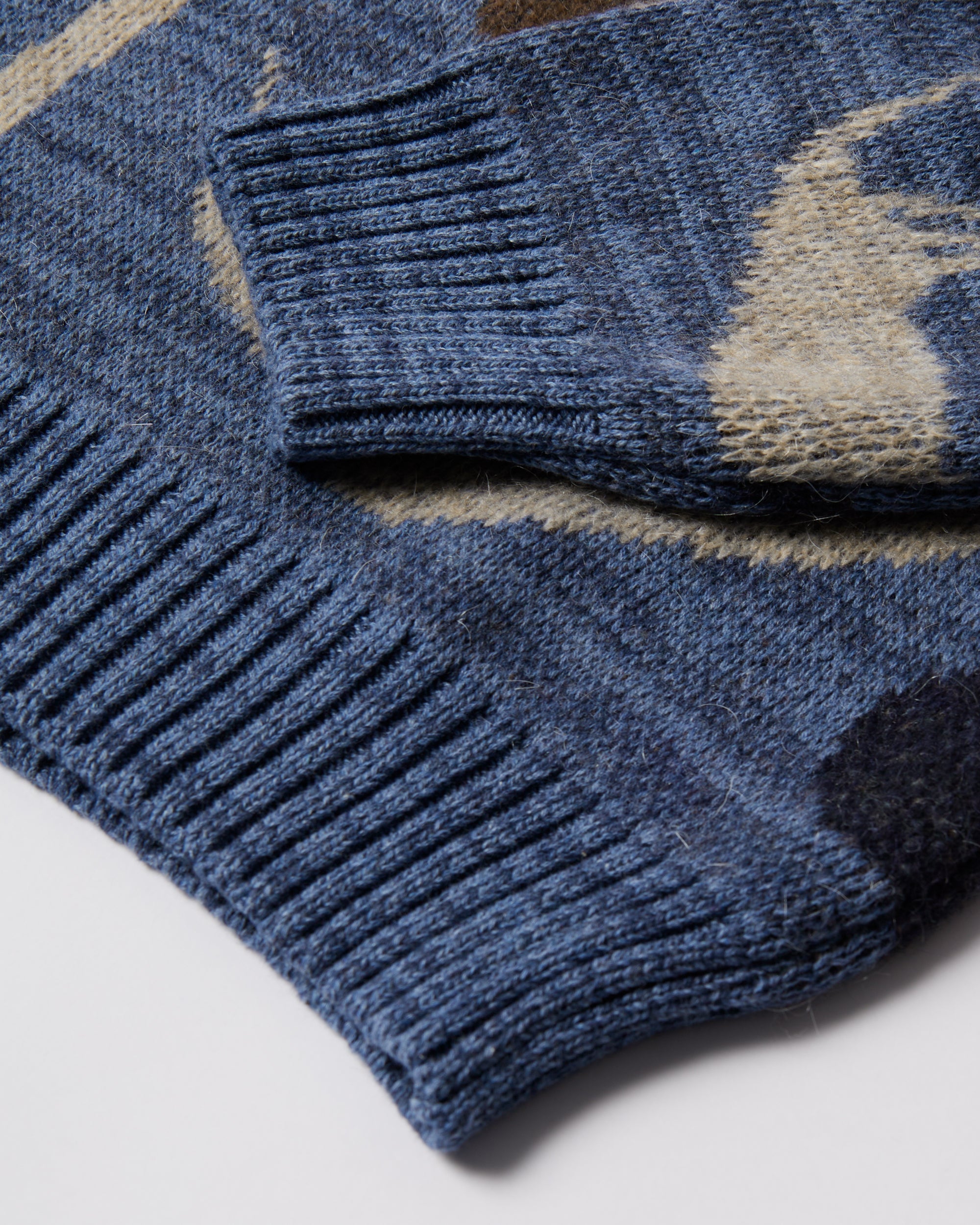 Detached knitting pullover – by Parra USA